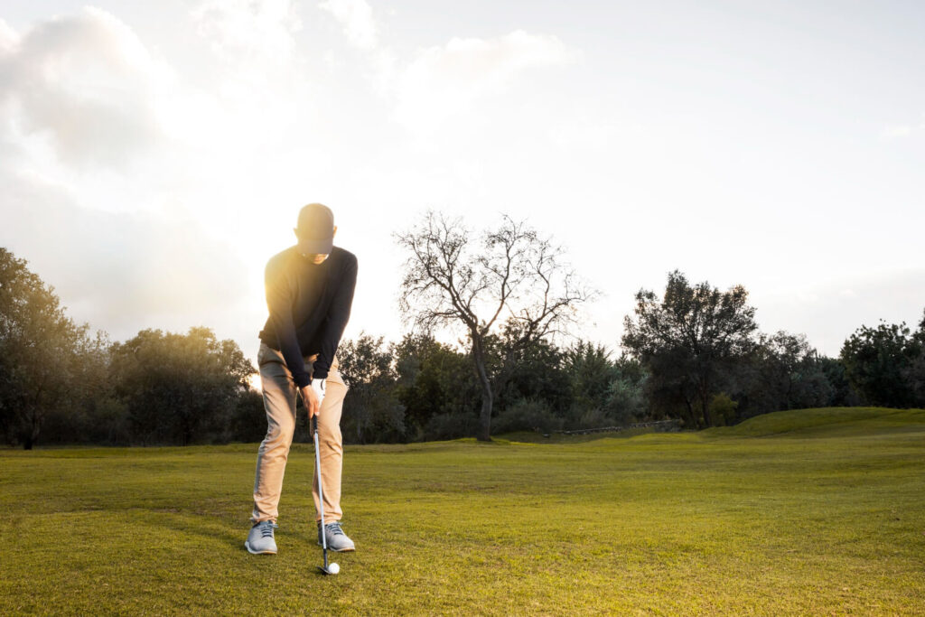 what to wear to a golf outing men 1