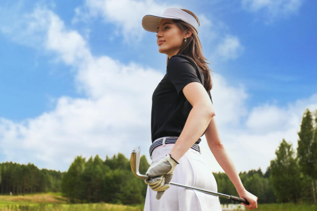 what to wear to a golf outing women 1